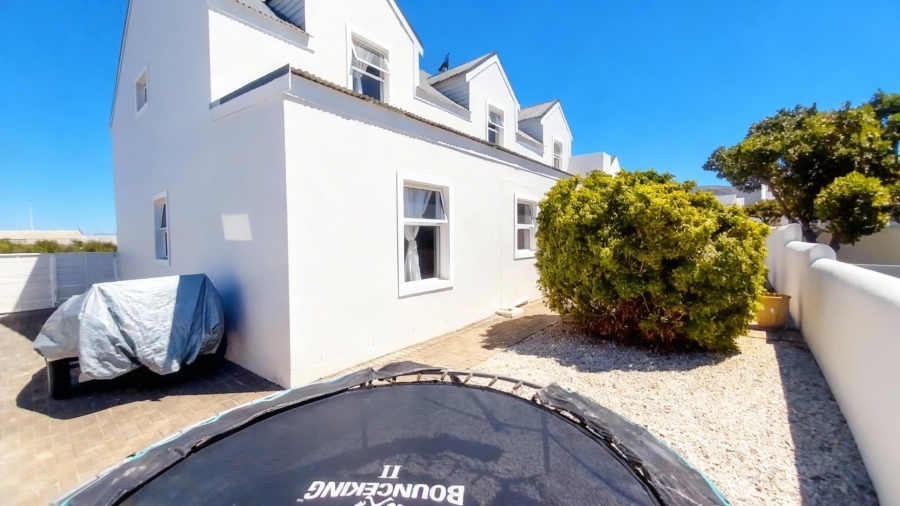 4 Bedroom Property for Sale in Westcliff Western Cape